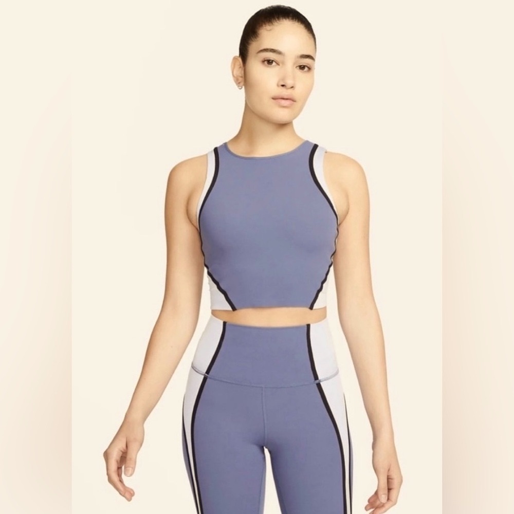 Nike Yoga Dri-FIT Luxe Cropped Tank Blue Light Marine Size 1X Plus Size NWT